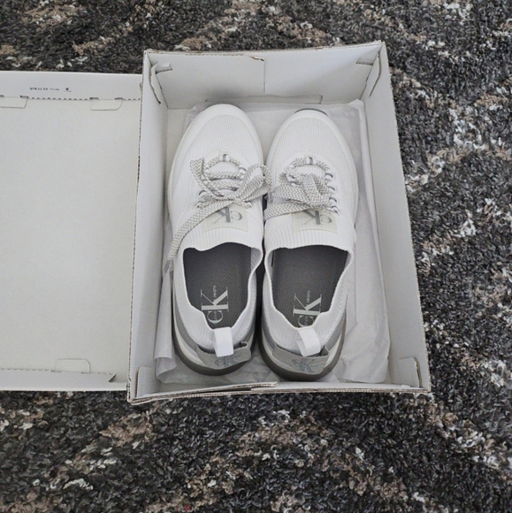 Calvin Klein NWB - Picture 2 of 8